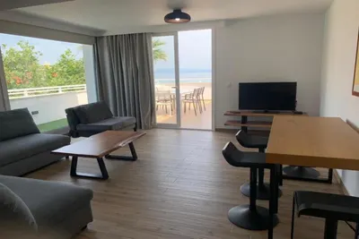 Naias Beach Hotel