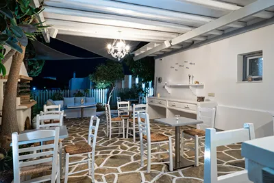 Iris Hotel Paros