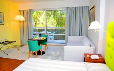 DIONYSOS HOTEL