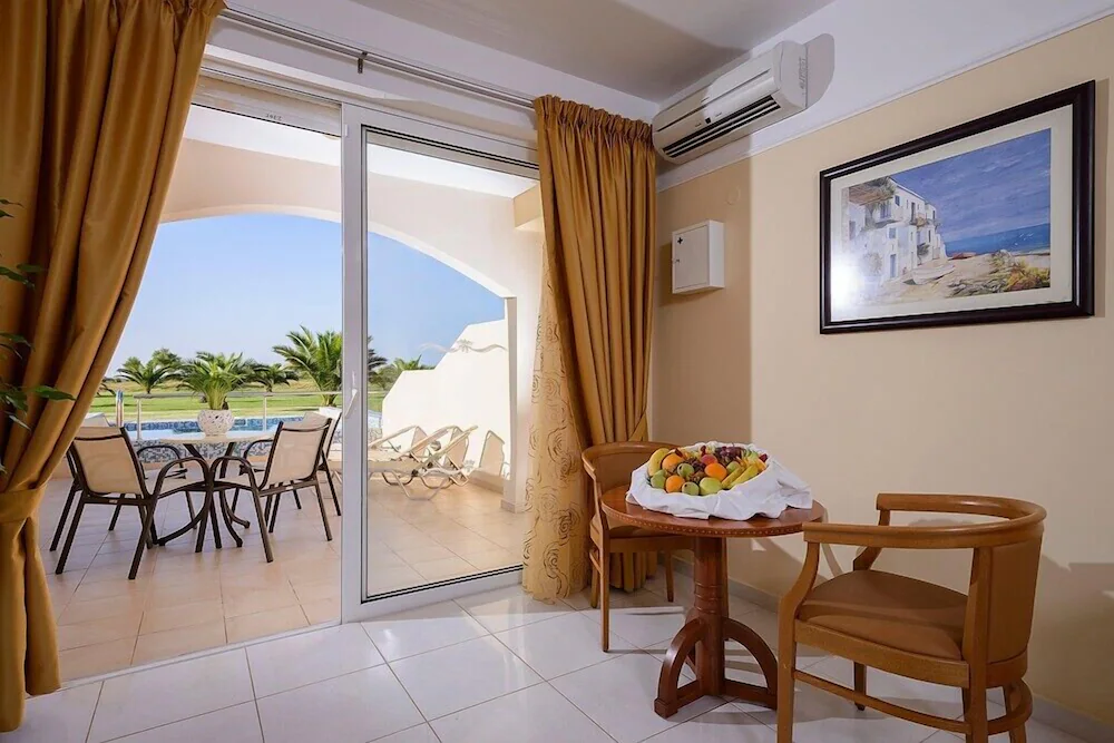 Vantaris Palace Hotel
