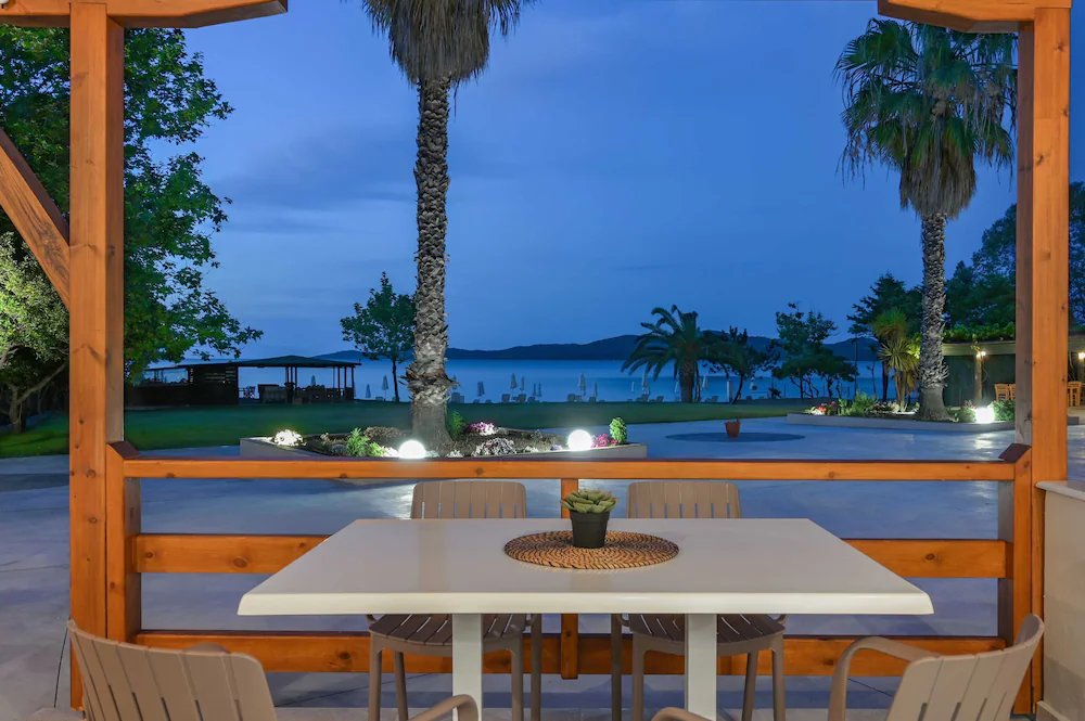 Komitsa Luxury Apartments
