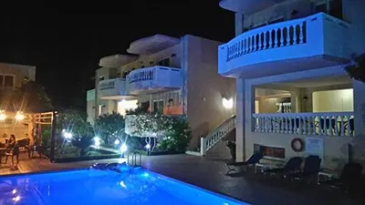 Golden Rose Suites