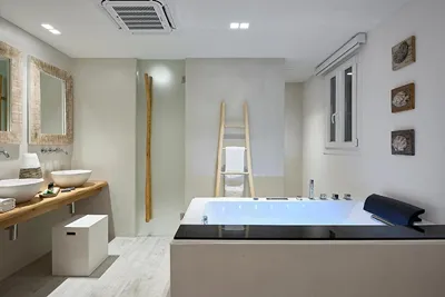 Nirome Luxury Suites