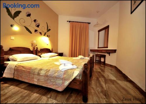 Zeus Hotel
