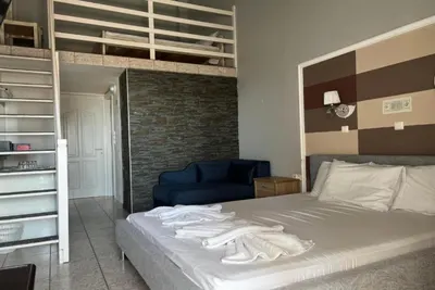 Ellas Hotel