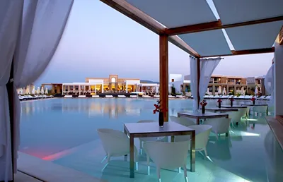 Pelagos Suites Hotel