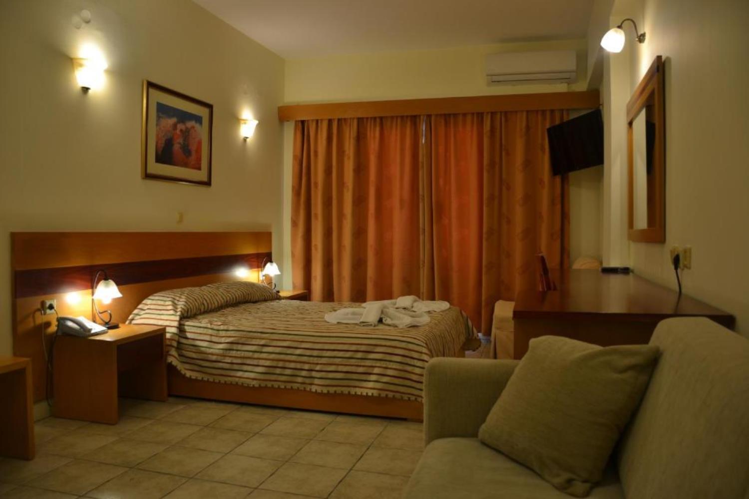 CNic Hellinis Hotel