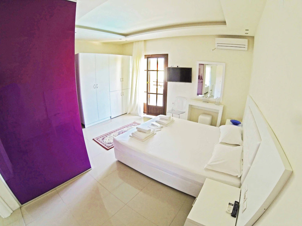 HOTEL MACEDON