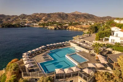 PENINSULA RESORT and SPA
