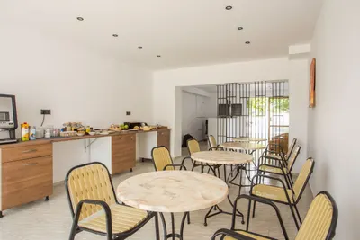 NIKOS BnB