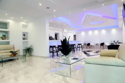 Ninos Saint George Palace Hotel