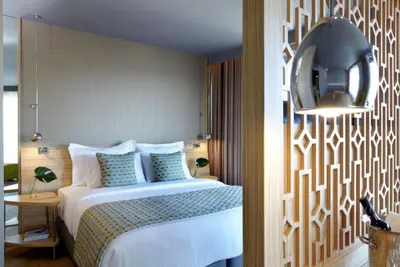 Zeus Wyndham Grand Athens