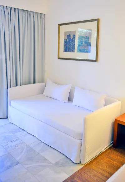 DIONYSOS HOTEL