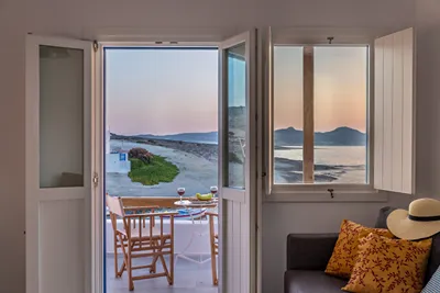 Manolis & Filio Home By The Sea Milos