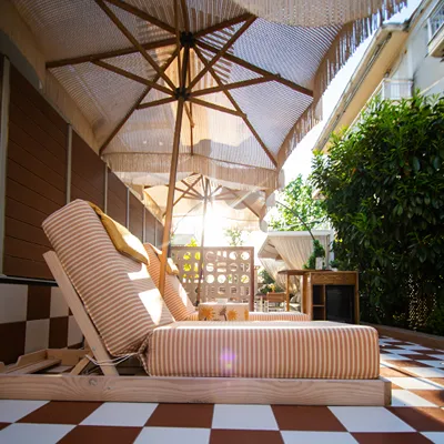 Elle Rooms & Suites