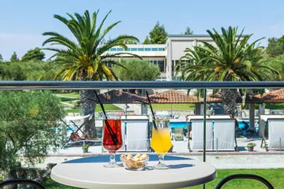 Iris Hotel