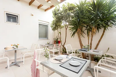 Coral Apts - Hotelia Hospitality Group