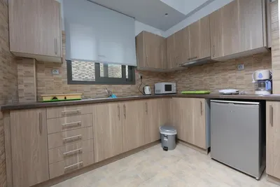 Meni Apartments Hotel