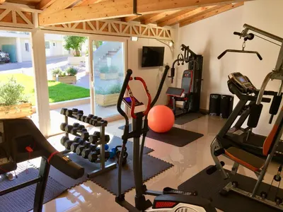 Palapart Gikas Studios and Suites