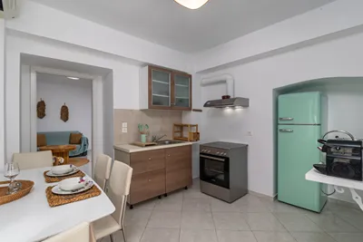 Kypraios Home