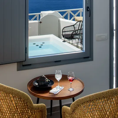 Elia Caldera Suites