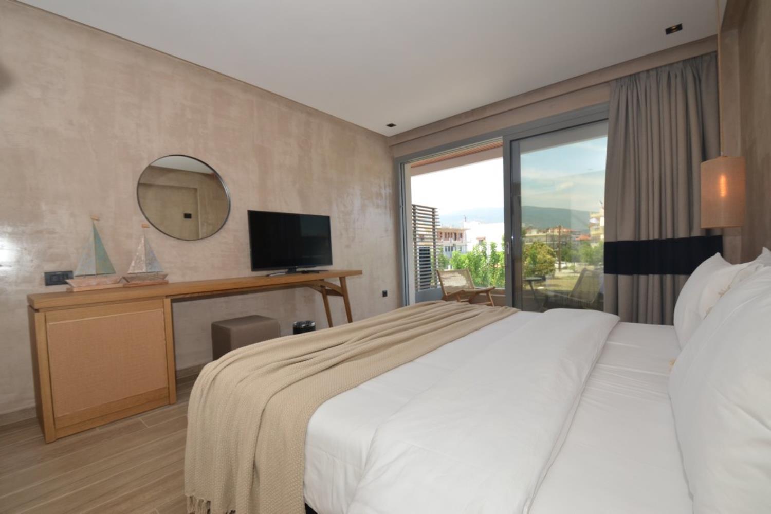 Evilion and Stilvi Hotels
