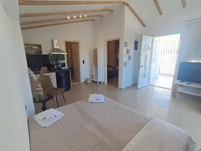 Kapahi Suites Apartments