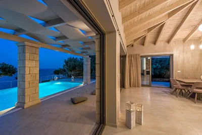 Avra Villa