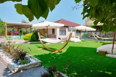 Anassa Studios