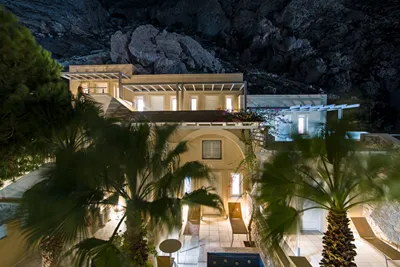 Antinea Suites & Spa Hotel