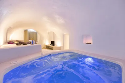 Kampanario Villa Santorini
