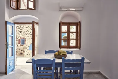 Amphitheater Cave Houses