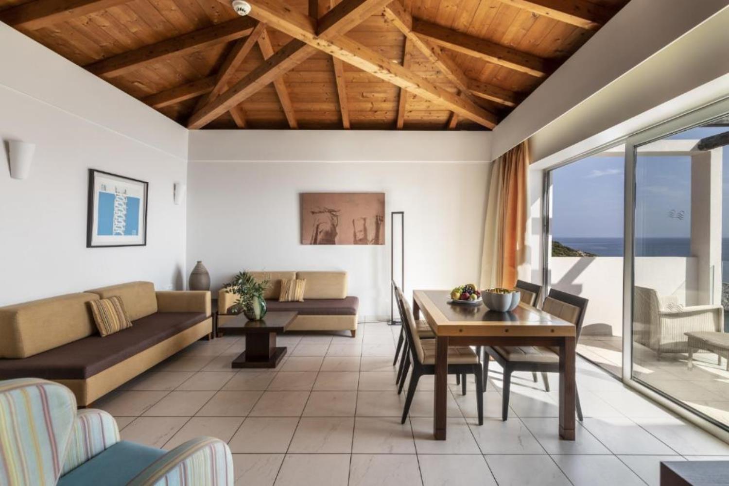 Louis Apostolata Island Resort