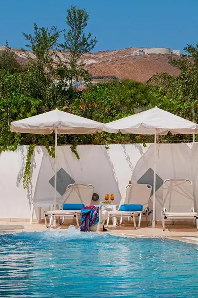 Glaros Hotel