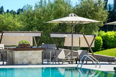 Iris Hotel