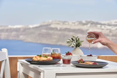 Apanemo Hotel & Suites Santorini