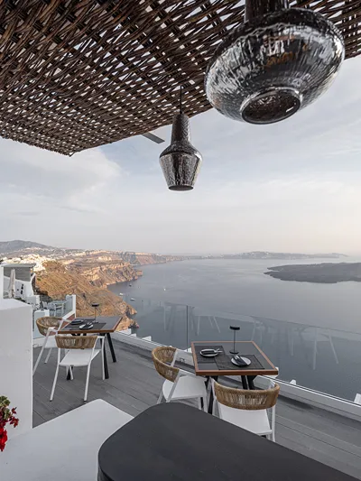 On The Rocks Hotel