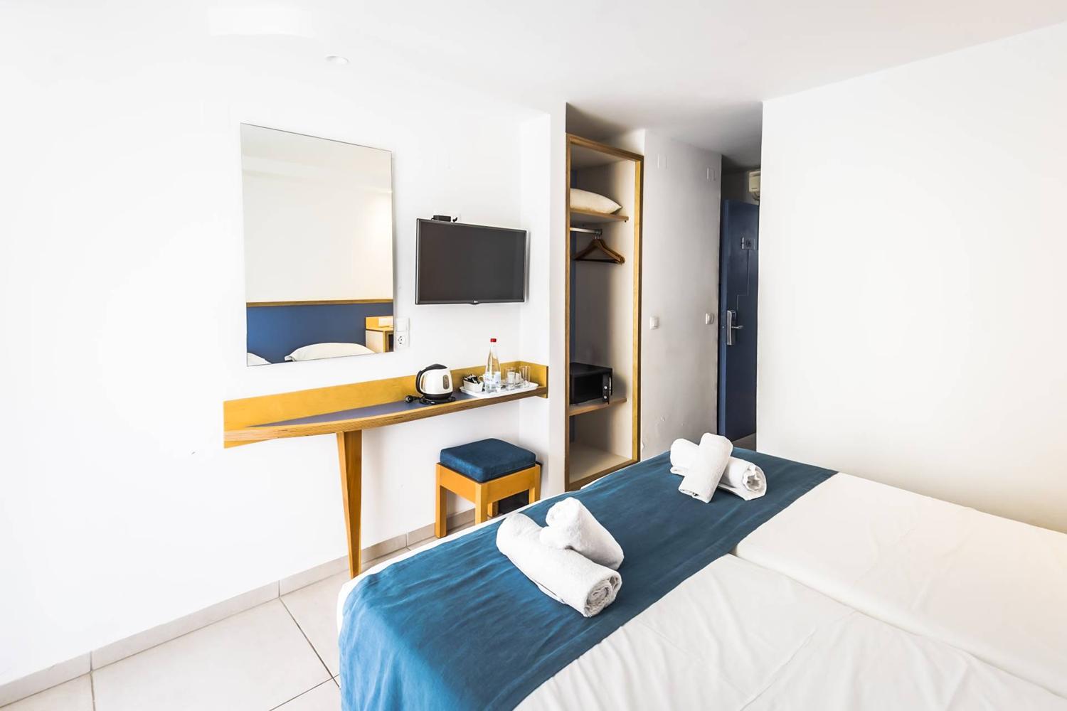 Alia Beach Hotel
