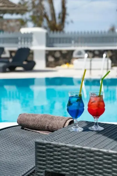 BLACK COAST SANTORINI Hotel Brain