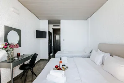 Apollo Resort