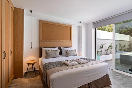 Delfina Art Resort Hotel