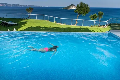 Avra Villa