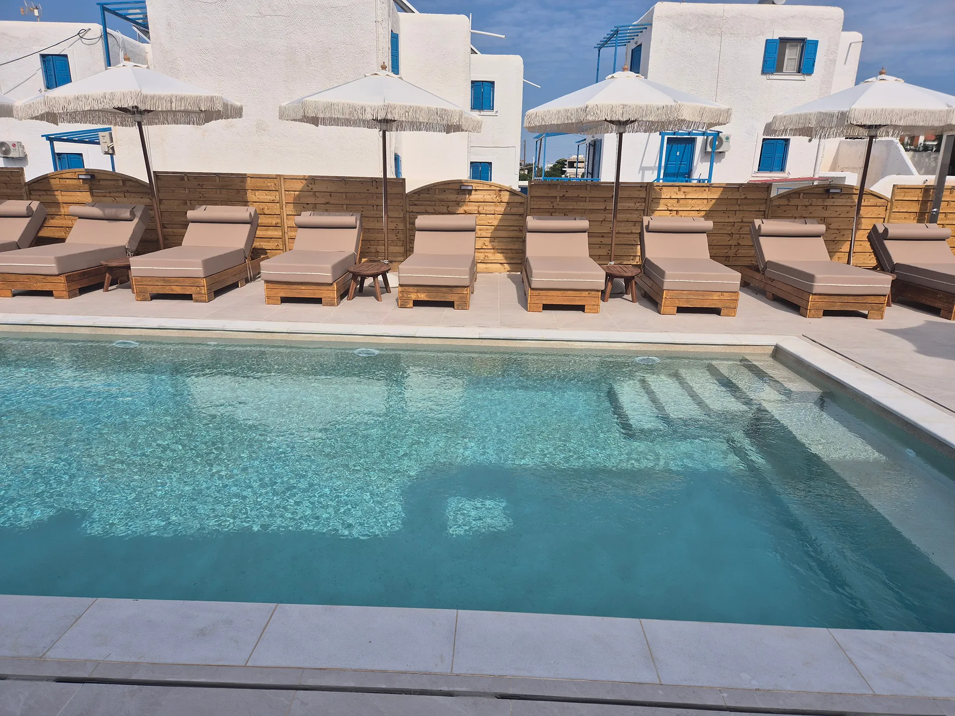 Laza Beach Inn Agistri