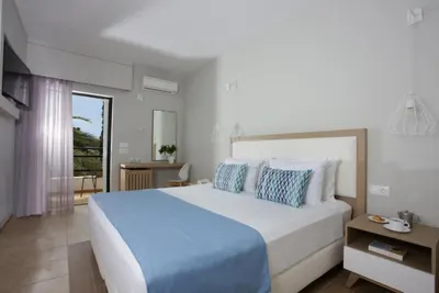 Paradise Hotel