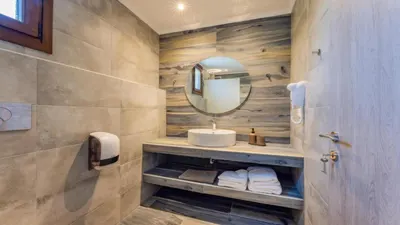 Penelope Luxury Suites