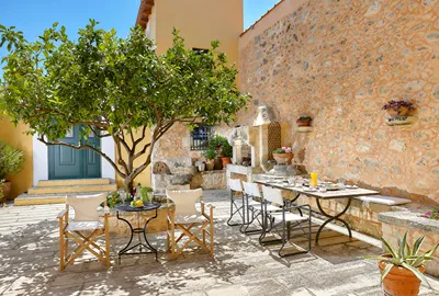 Castello Villa Daphnes