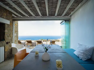 White Rock Suites & Villas