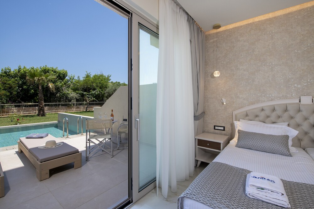 Vantaris Palace Hotel