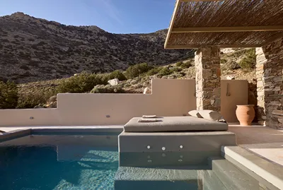 Apsila Pool Suites
