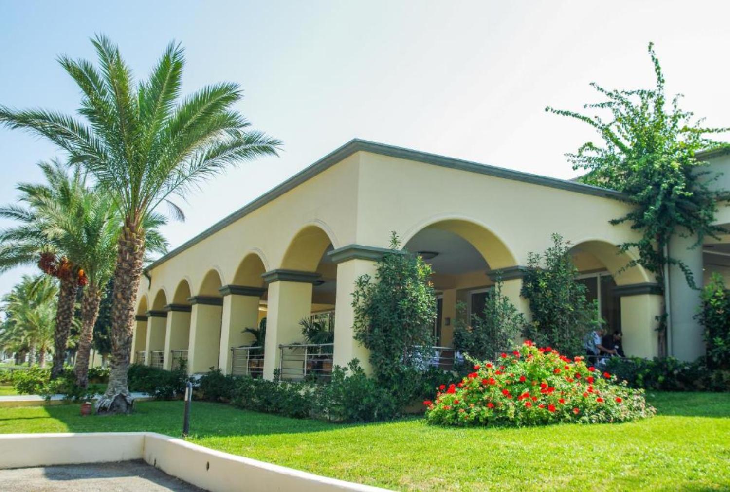 Kipriotis Maris Suites by Anayia All Inclusive Resorts